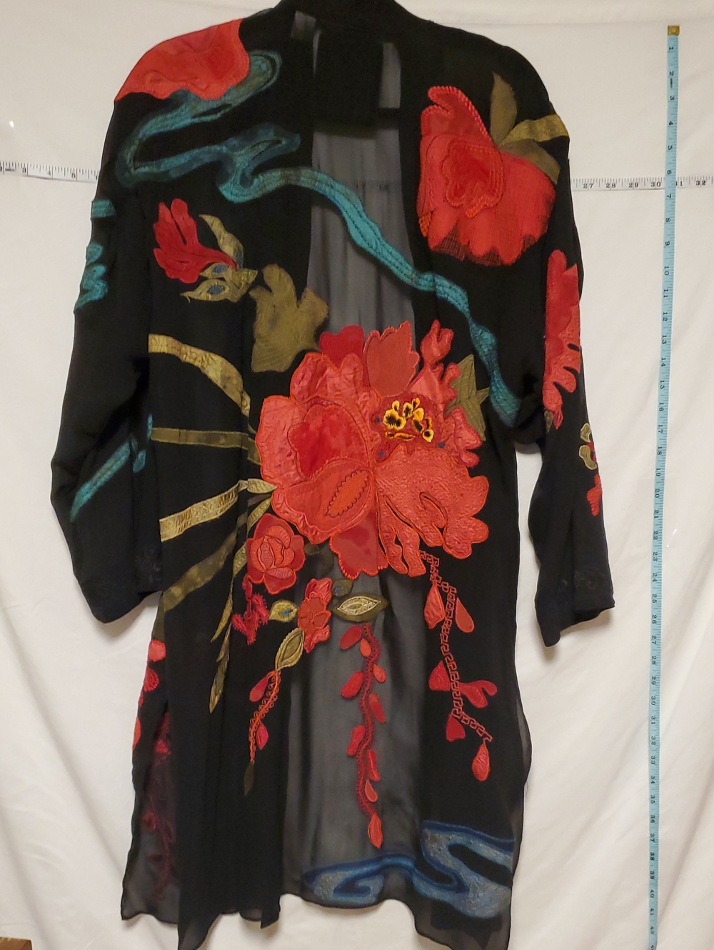 Rare Mito Chicos 100% Black Silk Kimono Robe Embroidered Applique Dramatic M/L - Picture 5 of 5